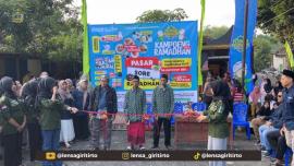 Semangat Berbagi di Kampoeng Ramadhan Petoyan: Bazar Murah Mulai Rp2.000 Diserbu Warga